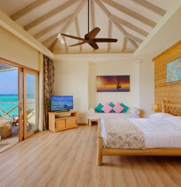 Aqua Suite with Slide