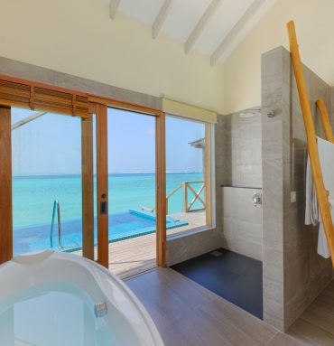 Aqua Suite with Pool